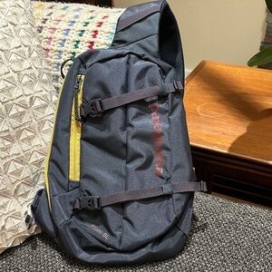Patagonia Dark Gray and Yellow Sling Bag - Atom 8L